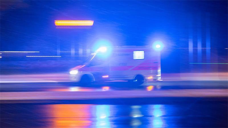 Der Verletzte schwebt laut Polizei nicht in Lebensgefahr. (Symbolbild)