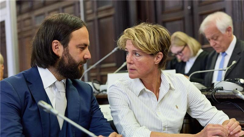 Verteidiger im Block-Prozess: Rückholung nicht beauftragt Der Verteidiger von Christina Block gab eine Erklärung ab.