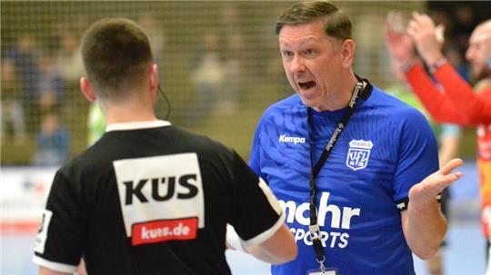 Der VfL Fredenbeck trennt sich am Ende der Saison von Trainer Jörg Rademacher. Die Entscheidung hat Fragen aufgeworfen.