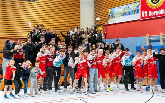 Der VfL Horneburg mischt um den Titel in der 2. Bundesliga Nord mit.