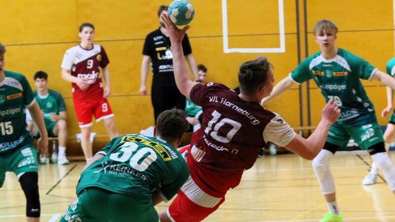 Die A-Junioren des VfL Horneburg sind auf ihrer Bundesliga-Mission Der VfL Horneburg übernachtet in einem Hotel in Hamm und möchte sich in Ahlen gegen starke Konkurrenz durchsetzen.