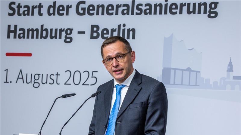 Größtes Bahn-Sanierungsprojekt in Deutschland gestartet Der Vordstandsvorsitzende der DB Infrago, Philipp Nagl, nennt die Generalsanierung einen „echten Kraftakt“.
