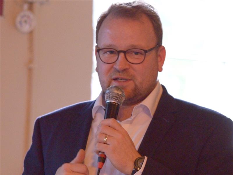 Der Vorsitzende des Ahlerstedter Gewebevereins Jan Ehlen moderierte den Neujahrsempfang. Foto: Fehlbus