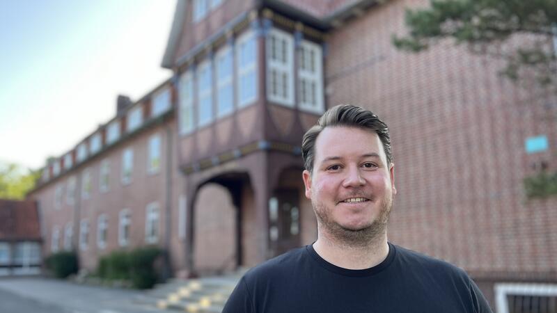 Bezahlbares Wohnen: Neue Ideen für die Jorker Grundschule Der Vorsitzende des Bürgervereins Jork (BVJ), Timm Hubert, fordert ein Konzept für die Grundschule am Westerminnerweg in Jork.