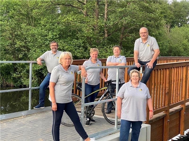 Der Vorstand vom Bürgerverein Altkloster an der neuen Brücke (von links): Dietmar Thoden, Birgit Radtke-Kraus, Nina Freudenthal, Udo Schröter, Ute Burkhard und Ulf Brümmer. Foto: Bürgerverein Altkloster