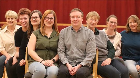 Der Vorstand (von links): Ehrenvorsitzende Kirsten Stüven-Diercks, Lucas Jark, Anna von der Geest, Sarah Koppelmann und Hendrick Schacht, Ulrike Weber, Sonja Jungclaus und Andrea Tinius.