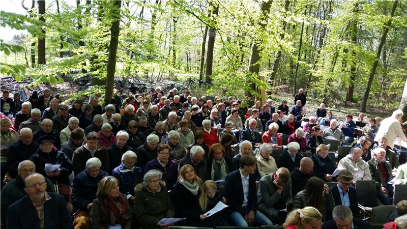 Der Waldgottedienst ist bei den Kirchenmitgliedern besonders beliebt.