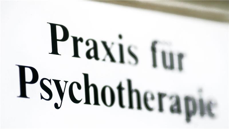 Kassen fordern Meldepflicht für freie Therapieplätze Der Weg zur Therapie ist oft lang. (Archivbild)