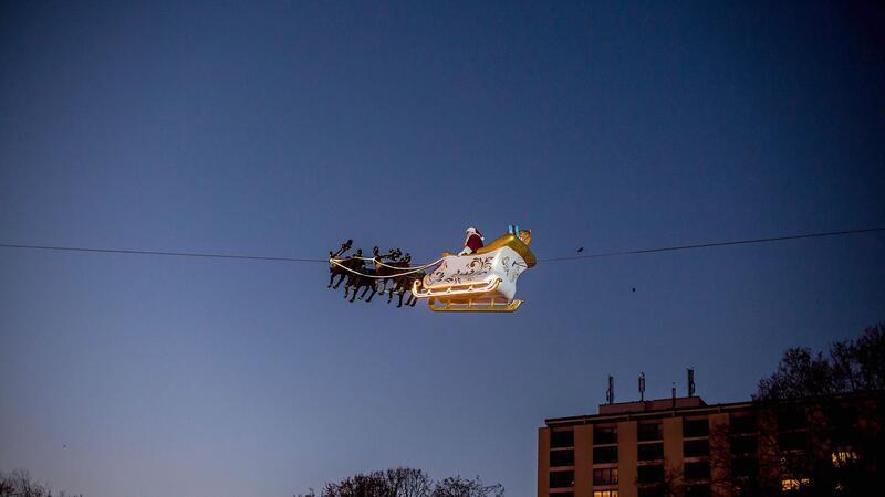 Irischer Regierungschef genehmigt Flug des Weihnachtsmanns Der Weihnachtsmann bekommt bald wieder alle Hände voll zu tun.