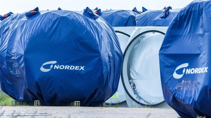 Der Windkraftanlagenhersteller Nordex schreibt wieder schwarze Zahlen. (Archivbild)