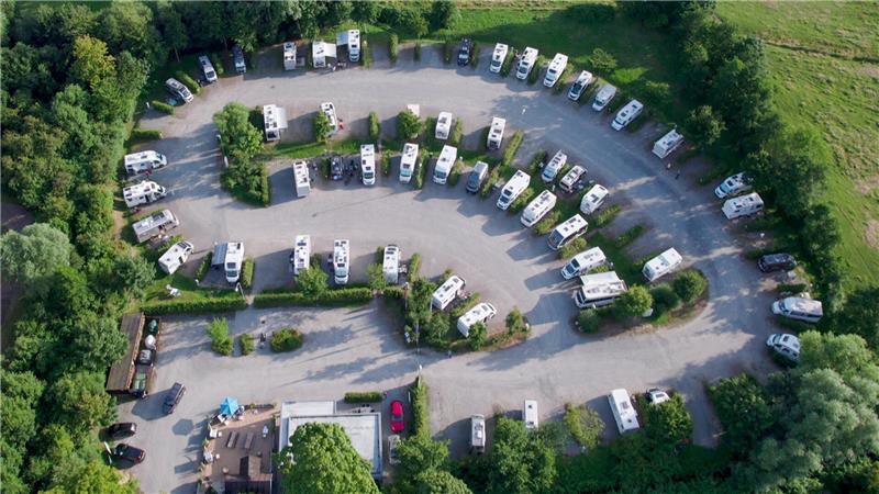 Der Wohnmobilstellplatz am Schiffertor in Stade ist einer von drei Stellplätzen, die zur Hansestadt Stade gehören.