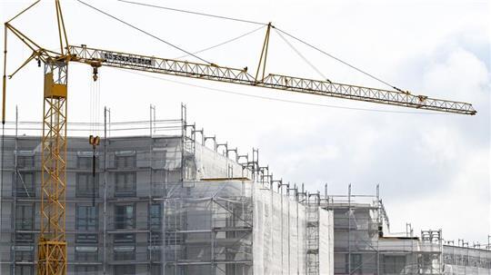 Der Wohnungsbau braucht nach Ansicht des Bundesverbands Baustoff-Fachhandel wieder verlässliche Bedingungen. (Archivbild)