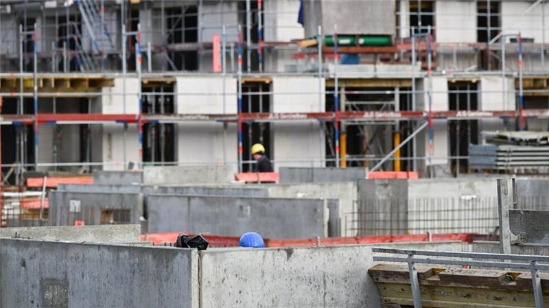Der Wohnungsbau in Deutschland kommt seit Jahren nicht ausreichend voran. (Archivbild)