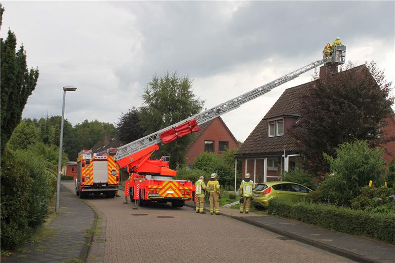 Der Zug II der Feuerwehr Stade rückte an. Foto: Feuerwehr