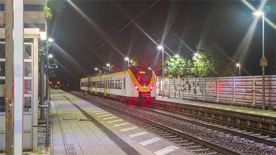 Der Zug soll mit 120 km/h unterwegs gewesen sein.