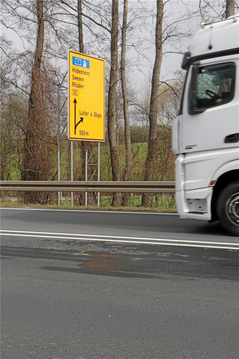 Der Zustand der Hamburger Straßen hat sich in den vergangenen Jahren trotz umfangreicher Sanierung leicht verschlechtert. Symbolfoto: Gereke