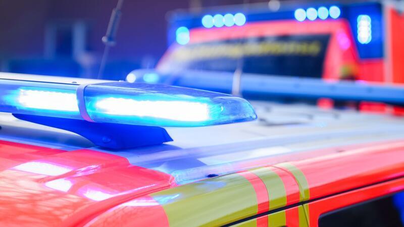 Der Zustand des 17-jährigen Radfahrers sei weiterhin kritisch. (Symbolbild)