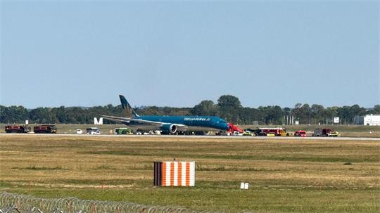 Der Zwischenfall mit einer Boeing der Vietnam Airlines muss untersucht werden.