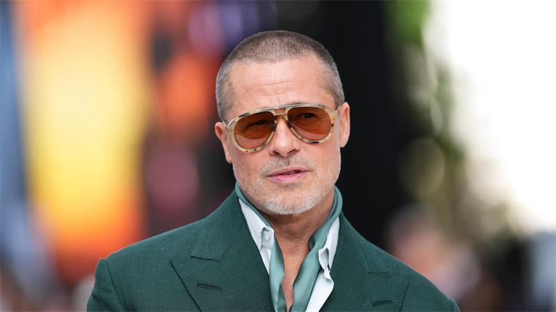 Der älteste Sohn der geschiedenen Hollywood-Stars Angelina Jolie und Brad Pitt hat offiziell den Nachnamen seines Vaters abgelegt. (Archivbild)