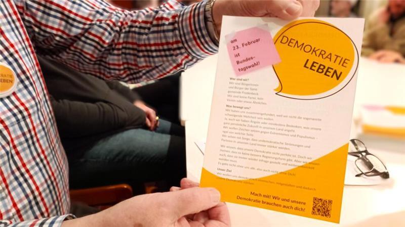 Der aktuelle Flyer der Initiative "Demokratie leben".