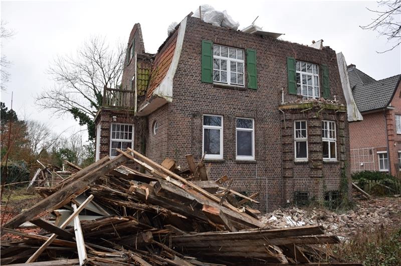 Der alten Villa am Schiffertor in Stade geht es an den Kragen. Foto: Strüning