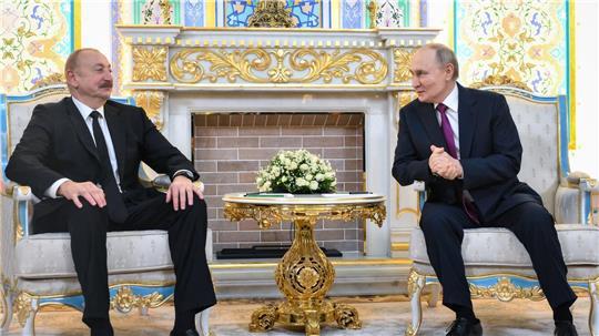 Der aserbaidschanische Präsident Ilham Aliyev hat Kremlchef Wladimir Putin öffentlich gedankt für die Aufklärung des Flugzeugabsturzes im Dezember vorigen Jahres.
