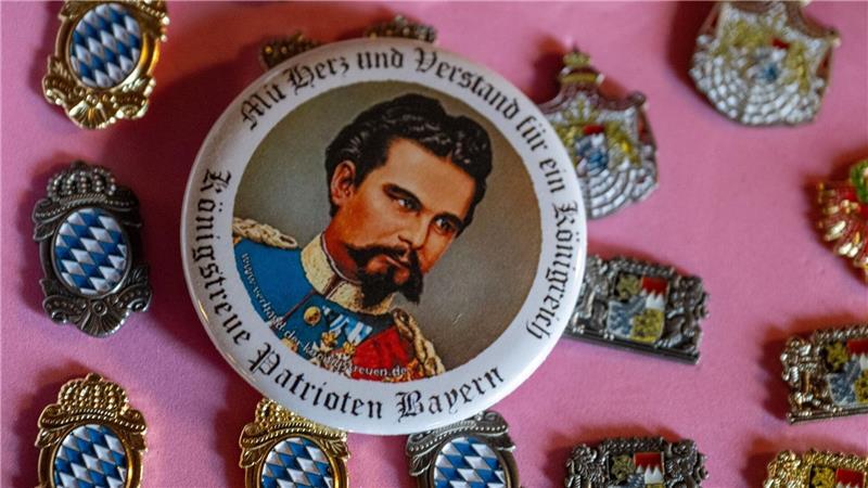 Rückkehr des verrückten Königs - Sloterdijk analysiert Trump Der bayerische Märchenkönig Ludwig II., der am Ende seines Lebens für unzurechnungsfähig erklärt wurde, gilt als Vertreter der Kategorie „verrückter König“. Auch wenn über seinen psychischen Zustand gestritten wird, verhielt er sich zumindest hochgradig irrational (Archivbild).