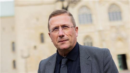 Der bekannte Kirchenrechtler Thomas Schüller sieht den neuen Vorsitzenden der Bischofskonferenz, Heiner Wilmer, als Vermittler. (Archivbild)