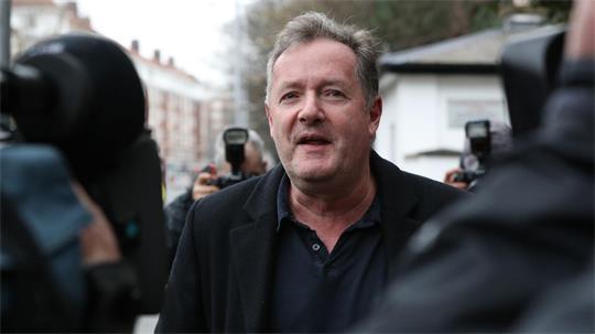 Der britische Journalist Piers Morgan will Charles Spencer wegen eines faktischen Fehlers in dessen neuem Buch verklagen. (Archivbild)