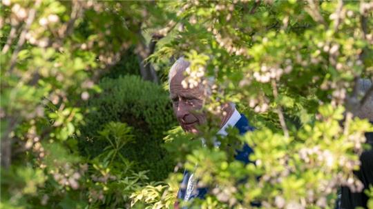 Der britische König Charles III. beim Besuch der Chelsea Flower Show in London.