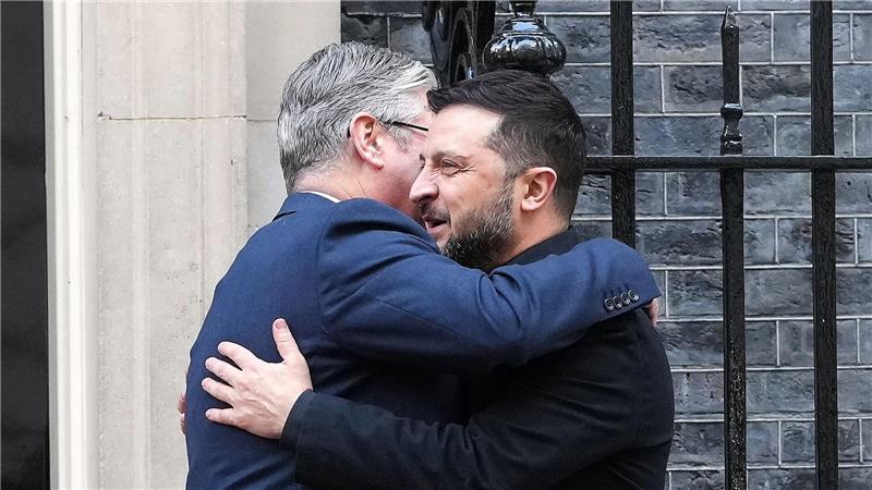 Der britische Premier Starmer sicherte Selenskyj weitere Unterstützung zu.