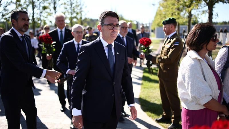Der britische Premierminister Andy Burnham sicherte der Ukraine bei einem Besuch in Kiew weitere militärische Unterstützung zu. 
