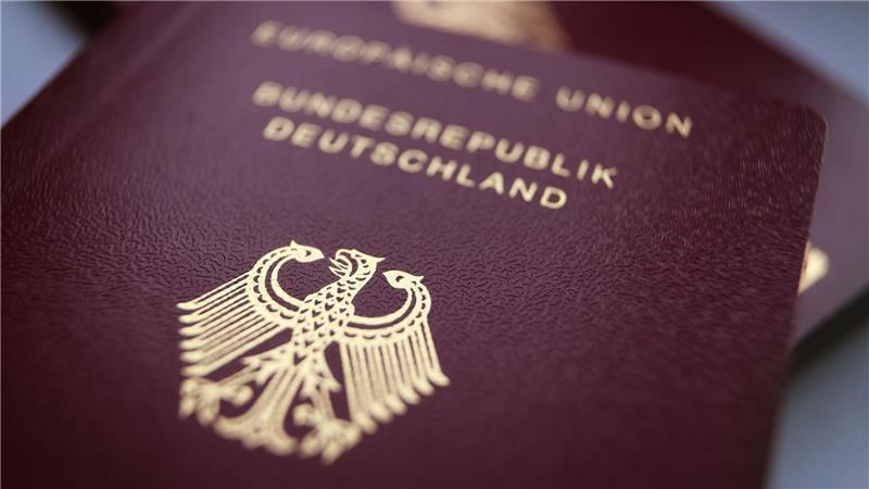 Der deutsche Reisepass ermöglicht die visafreie Einreise in viele Länder - teilweise braucht es aber eine Reisegenehmigung, die vorher beantragt werden muss.