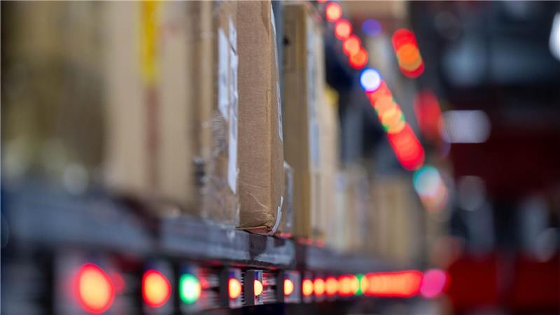 Der deutsche Zoll untersucht Pakete an Flughäfen stichprobenartig.