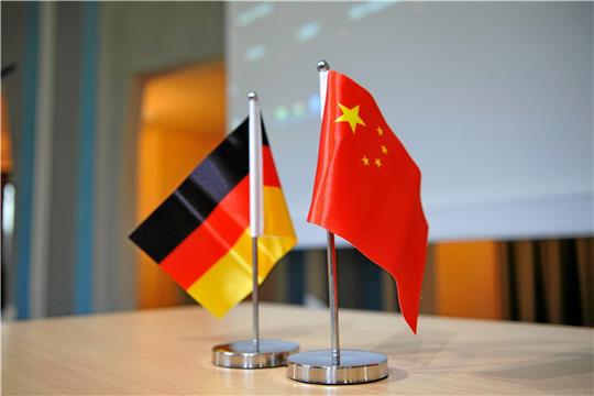 Der ehemalige deutsche Botschafter in China, Dr. Volker Stanzel, spricht im Freiburger Kornspeicher über das Verhältnis zur Volksrepublik (Symbolbild). Foto: Ernst