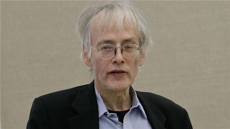 Der emeritierte Professor der Kunstakademie Münster, der in Hannover und Berlin lebte, galt als ein Pionier der Konzeptkunst. 