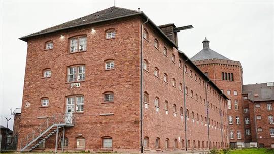 Der entflohene Schwerverbrecher saß in der Justizvollzugsanstalt in Bruchsal ein.