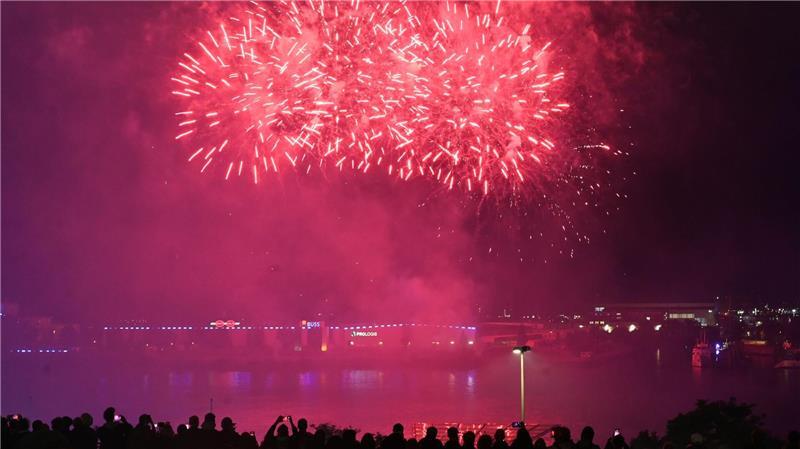 Der erste Tag der Cruise Days wurde mit einem Feuerwerk beendet. 