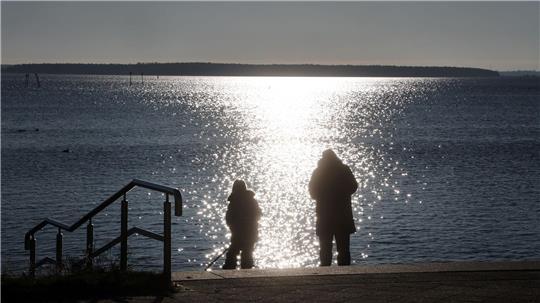 Der erste Weihnachtsfeiertag zeigt sich im Norden mit Sonnenschein. 