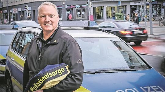 Der evangelische Pastor Marcus Christ betreut als Polizeiseelsorger Beamte, zu deren Alltag Messerangriffe gehören.