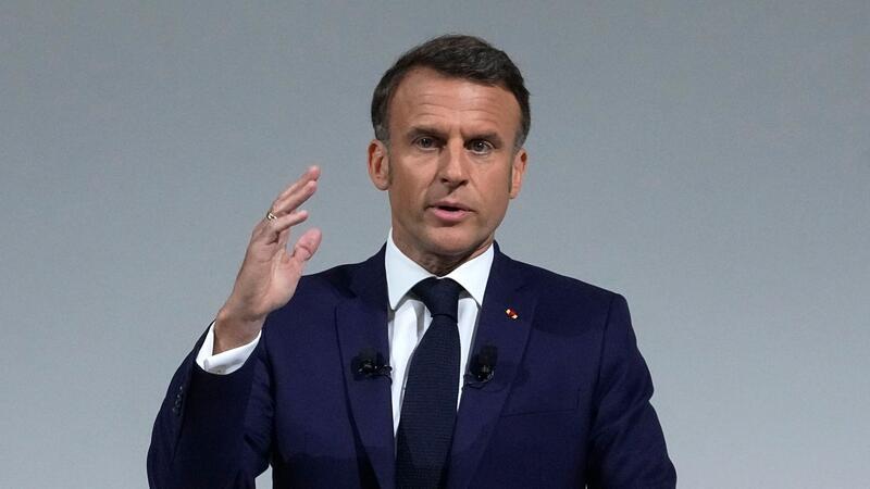 Frankreichs Verfassungsrat billigt Parlamentswahl Der französische Präsident Emmanuel Macron hatte als Reaktion auf die Niederlage seiner liberalen Kräfte bei der Europawahl die Nationalversammlung aufgelöst.