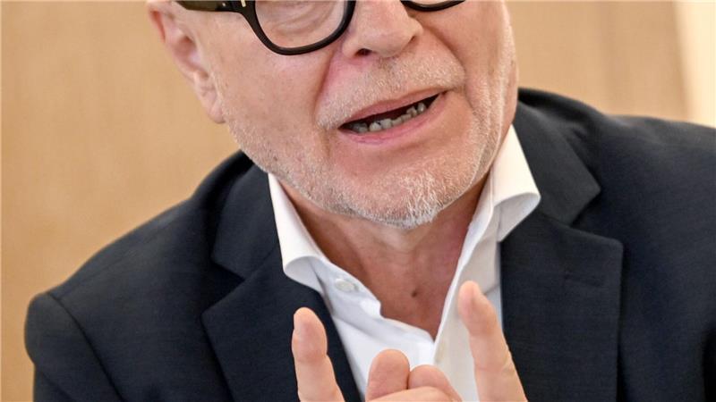 Jurist di Fabio: Nachhaltigkeitsregeln rechtlich fragwürdig Der frühere Bundesverfassungsrichter Udo di Fabio zählt zu den prominentesten deutschen Juristen. (Archiv)