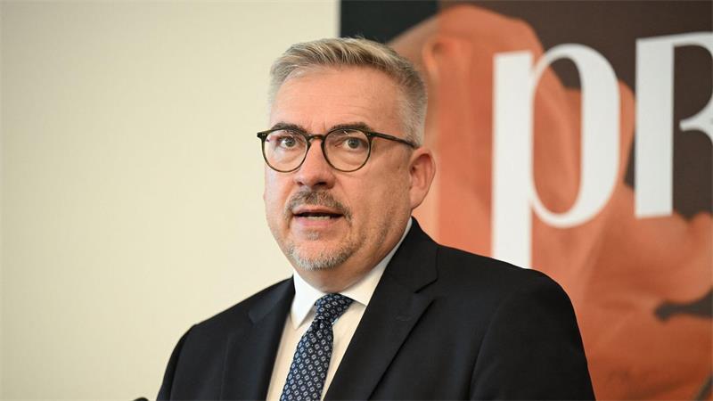 Zigaretten dürften bald viel teurer werden Der frühere FDP-Bundespolitiker und jetzige Tabaklobbyist Jan Mücke befürchtet, dass der Zigaretten-Schwarzmarkt zunehmen wird.