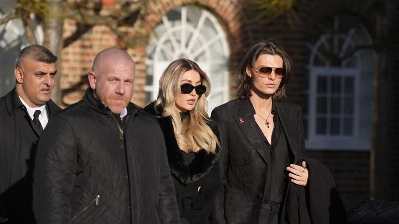 Beerdigung von Liam Payne: Familie und Stars nehmen Abschied Der frühere One-Direction-Sänger Liam Payne war im Oktober in der argentinischen Hauptstadt Buenos Aires beim Sturz aus einem Hotelzimmer gestorben.