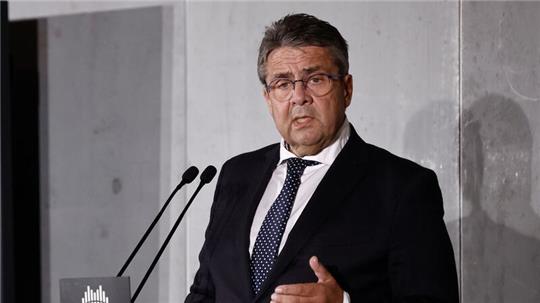 Der frühere SPD-Chef Sigmar Gabriel richtet sich in einem Gastbeitrag an den Kanzler.