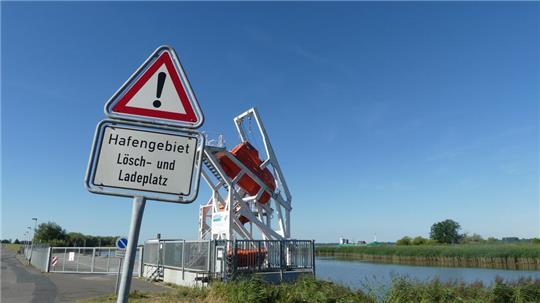 Der gemeindeeigene Drochterser Hafen auf Krautsand wurde seit Jahren mit Defizit betrieben. Das soll sich nun ändern.