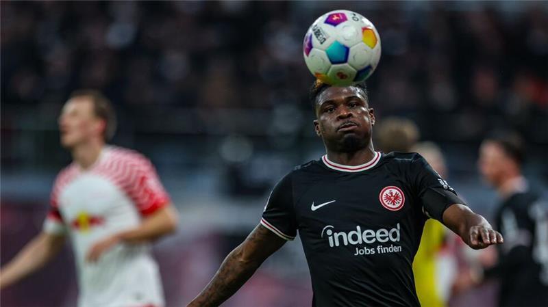 Der geplante Wechsel von Frankfurts Junior Dina Ebimbe zur AS Monaco ist geplatzt.