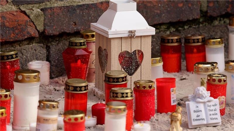 Der gewaltsame Tod des Grundschülers Fabian sorgte für Trauer und Fassungslosigkeit. (Archivbild)