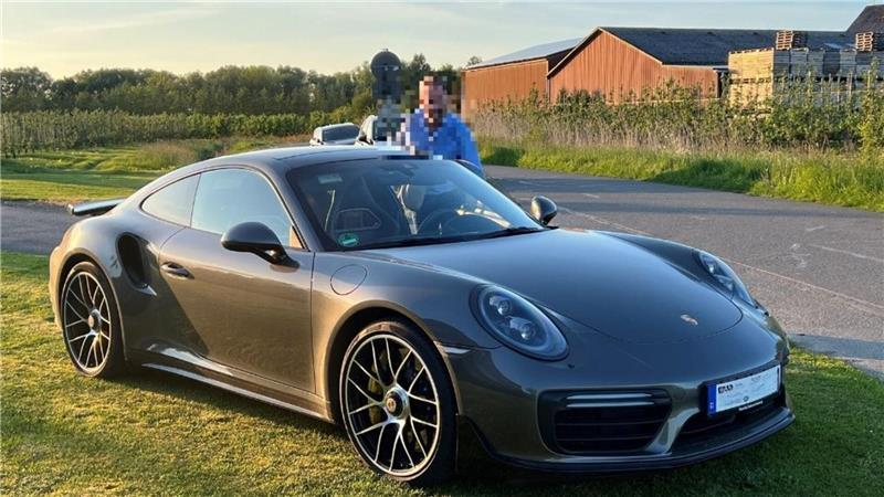 Der graue Porsche 911 Turbo S wurde in Harsefeld entwendet.