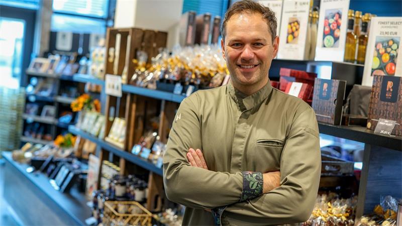Schoko-Produktion fürs Weihnachtsgeschäft im vollen Gang Der größere Teil aus der Ruth-Produktion wird für andere Firmen unter deren Markennamen hergestellt.